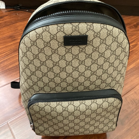Gucci backpack - Picture 1 of 3